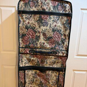 Leisure Luggage Vintage Floral Tapestry Hanging Garment Bag